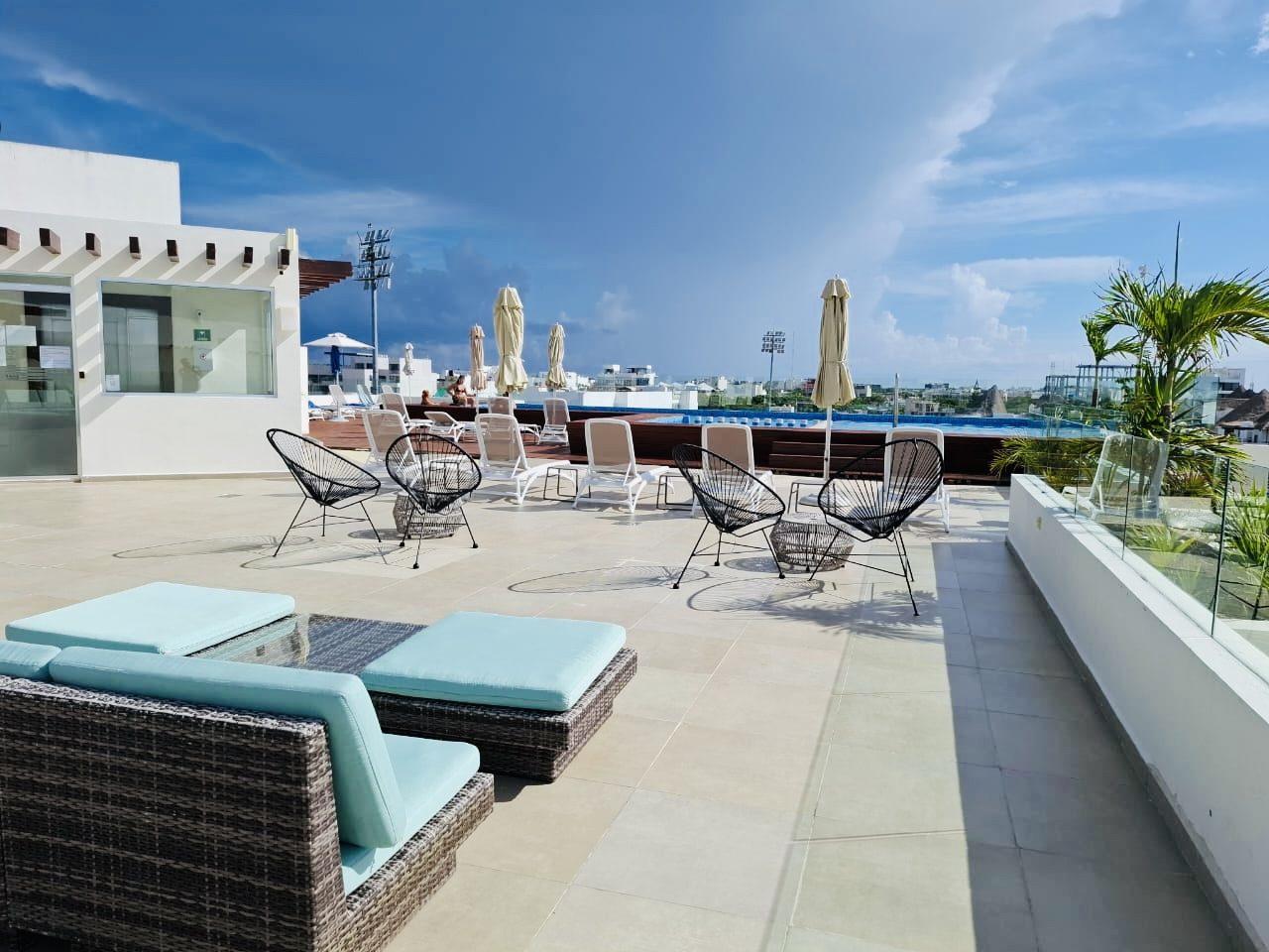Rooftop lounge